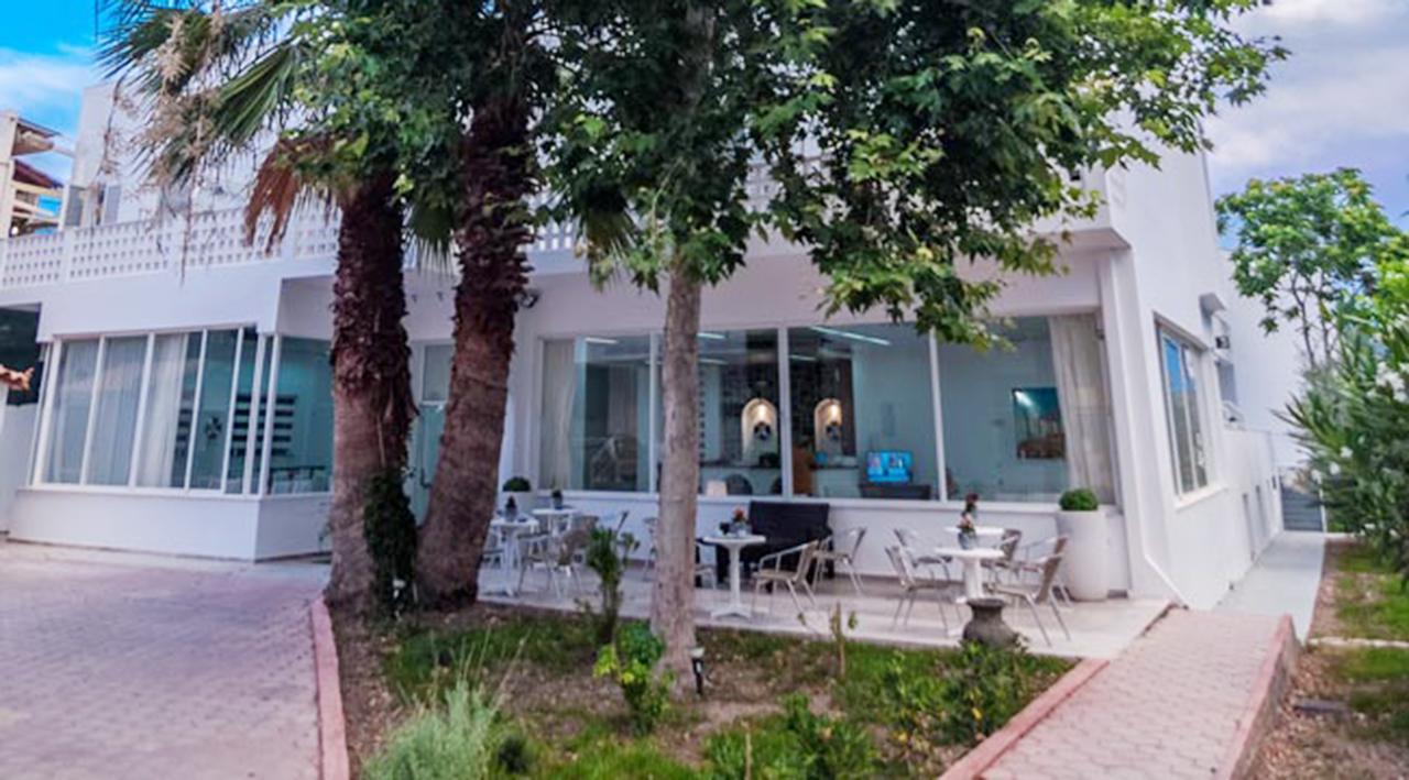 Paradiso Resort Agia Marina  Exterior photo